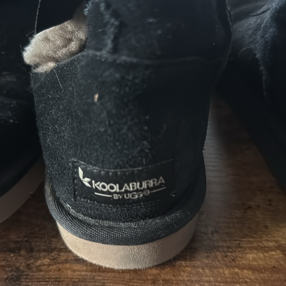 Two pairs of Black Ugg Koolaburra boots US Sz 7 - Picture 9 of 9